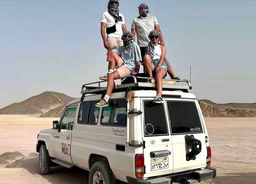 Aventuri în deșertul Egiptului – Safari, quad-uri, buggy, cămile și cultura beduinilor
